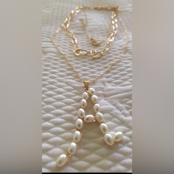 Pearl letter initial Charm, initial - Picture 2 of 2